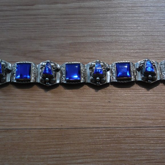 Hecho Silver Bracelet - Picture 1 of 5